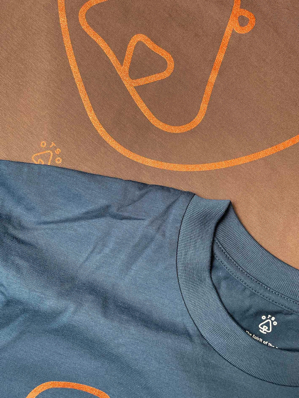 Otso Bear Faced Organic Cotton T-shirt: Mocha and Metallic Copper image 1